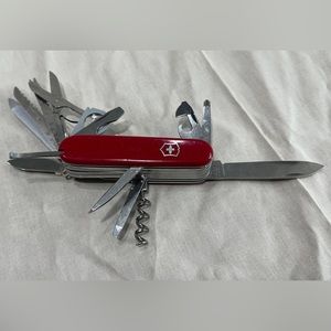 Vintage Swiss Army Knife. Explorer model.